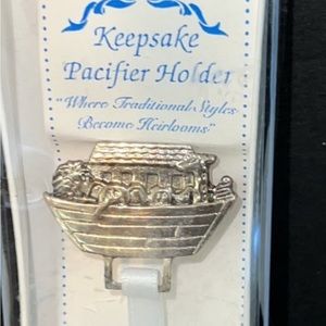 Keepsake Pacifier Holder NIB NOS Vintage Noah’s Ark Ribbon Silver-Plate